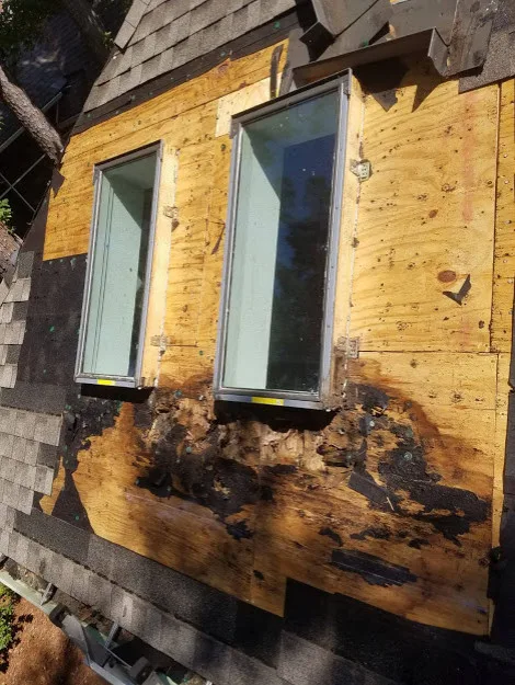 Compromised Skylight Zone by BB Roofing - Photo 4