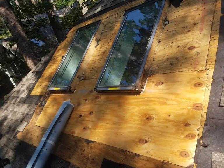 Compromised Skylight Zone by BB Roofing - Photo 3