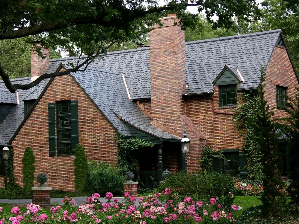 DaVinci Roofscapes - Photo 3