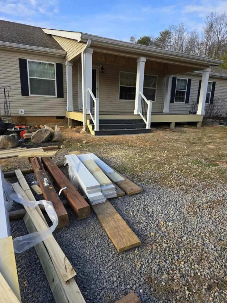 Southeast Roofing And Exteriors LLC - Photo 12