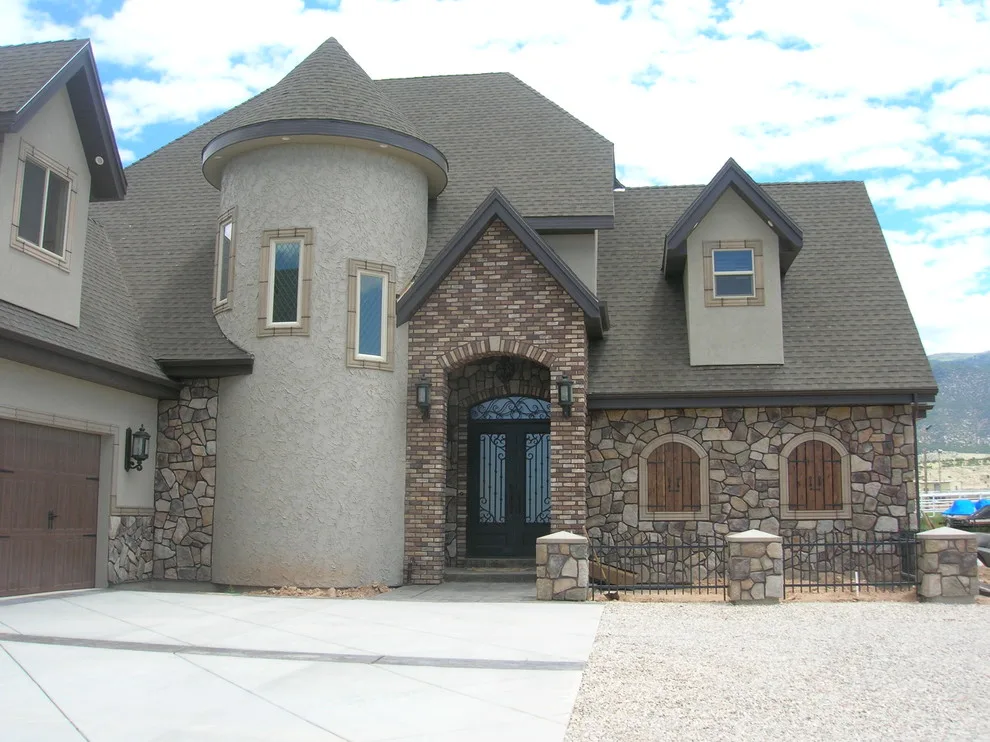 Sideone Exteriors - Photo 11