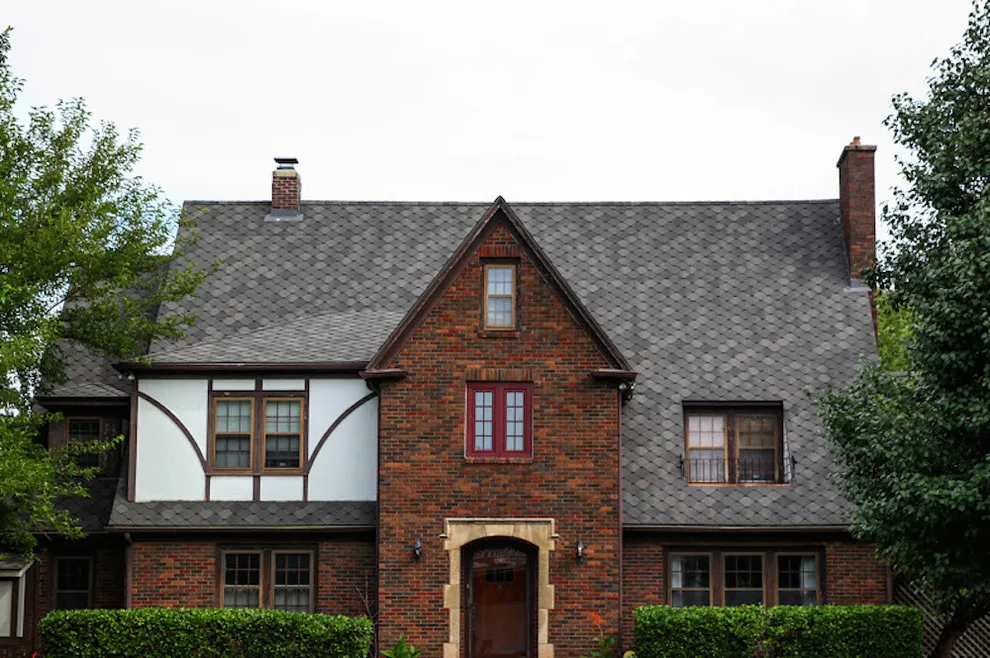 GAF Sienna shade Aged Oak by Rhoden Roofing - Photo 2
