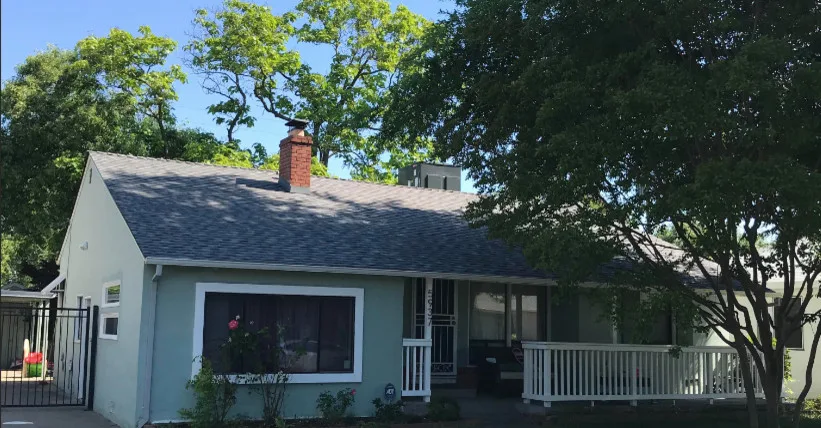 Alex Perez's Roofing - Photo 2