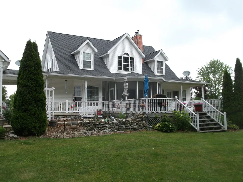 Royalty Roofing - Photo 4