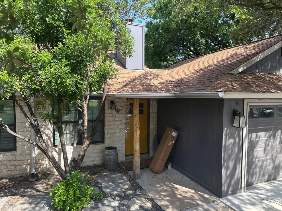 Custom Half-Round Gutters by Austin Gutter King - Photo 2