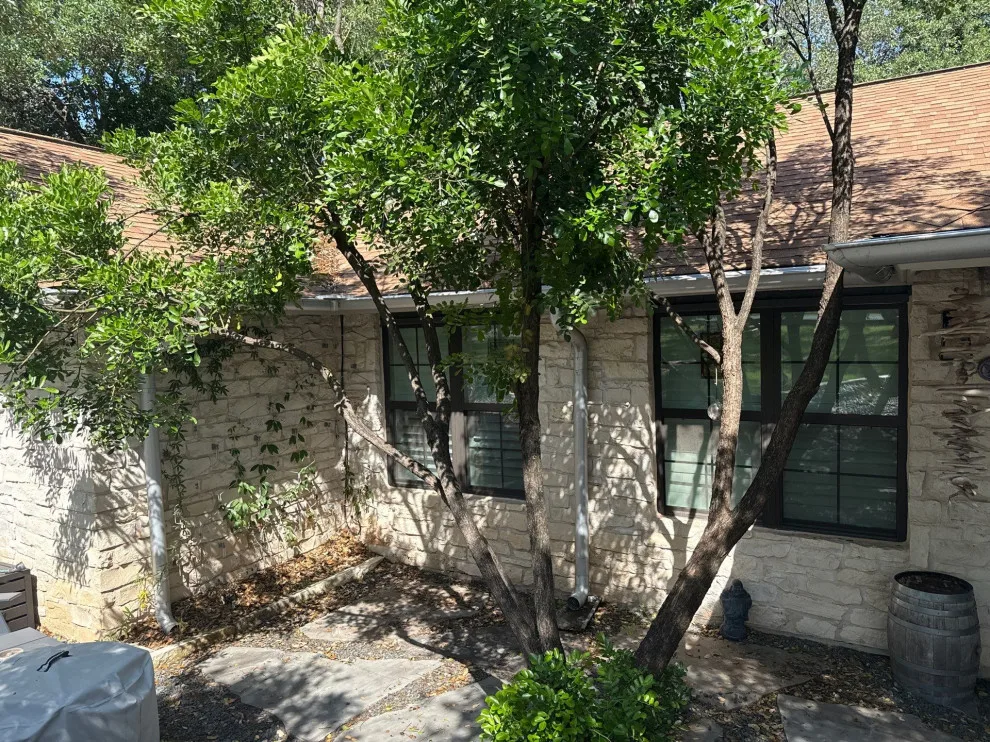 Austin Gutter King - Photo 7