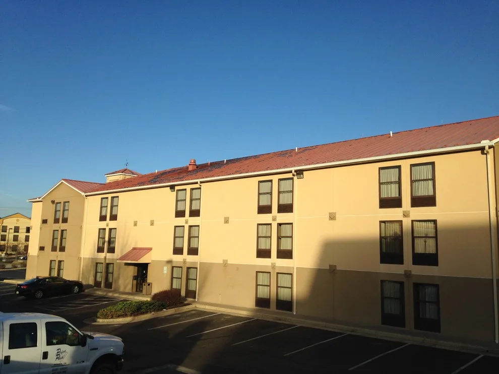 Express & Suites by Holiday Inn by Right Choice Seamless Gutters - Photo 6
