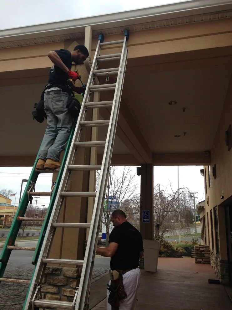Express & Suites by Holiday Inn by Right Choice Seamless Gutters - Photo 8