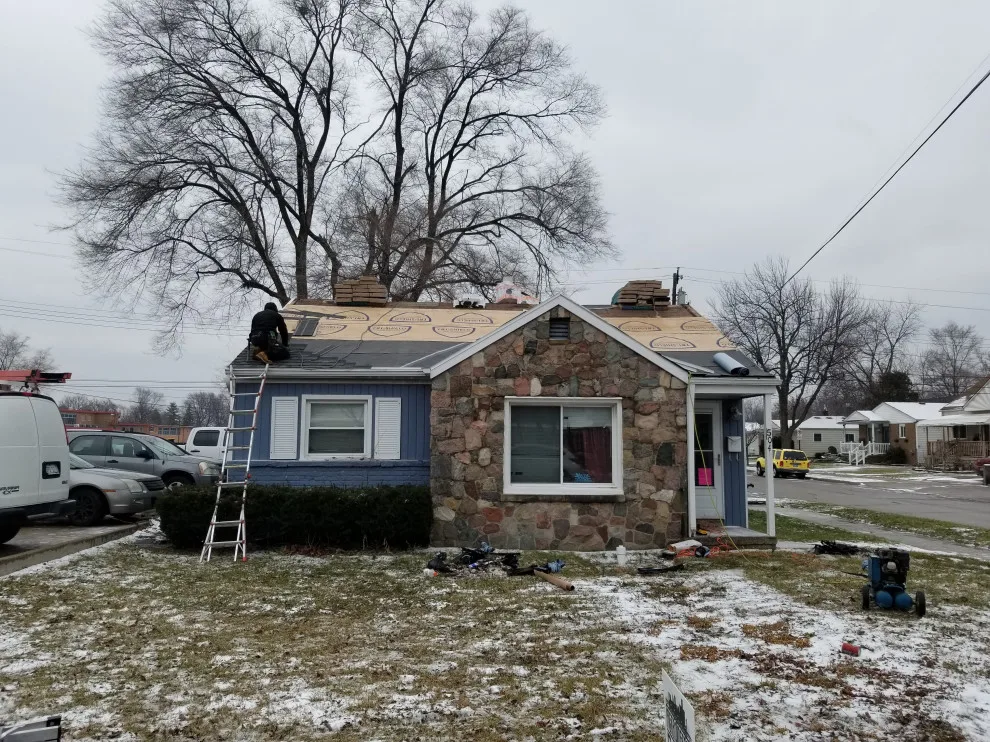 Metro Detroit Roofs LLC - Photo 14