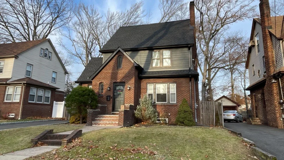 James Hardie Siding Installation Services by Dior Construction - Photo 8