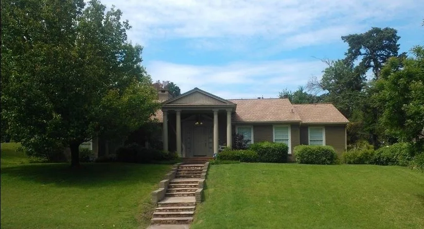 Kessler Park Residences featuring Shingles Roofing by Shingles Roofing LLC - Photo 3
