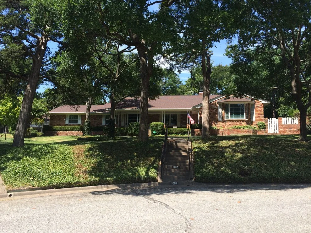 Kessler Park Residences featuring Shingles Roofing by Shingles Roofing LLC - Photo 2