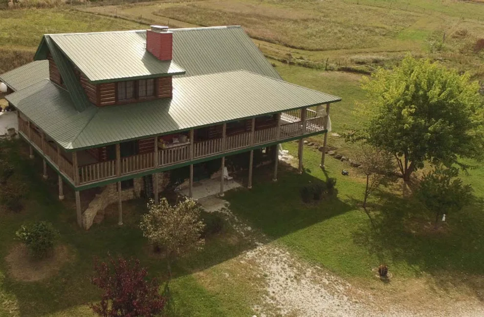 Lefever Roofing - Photo 12