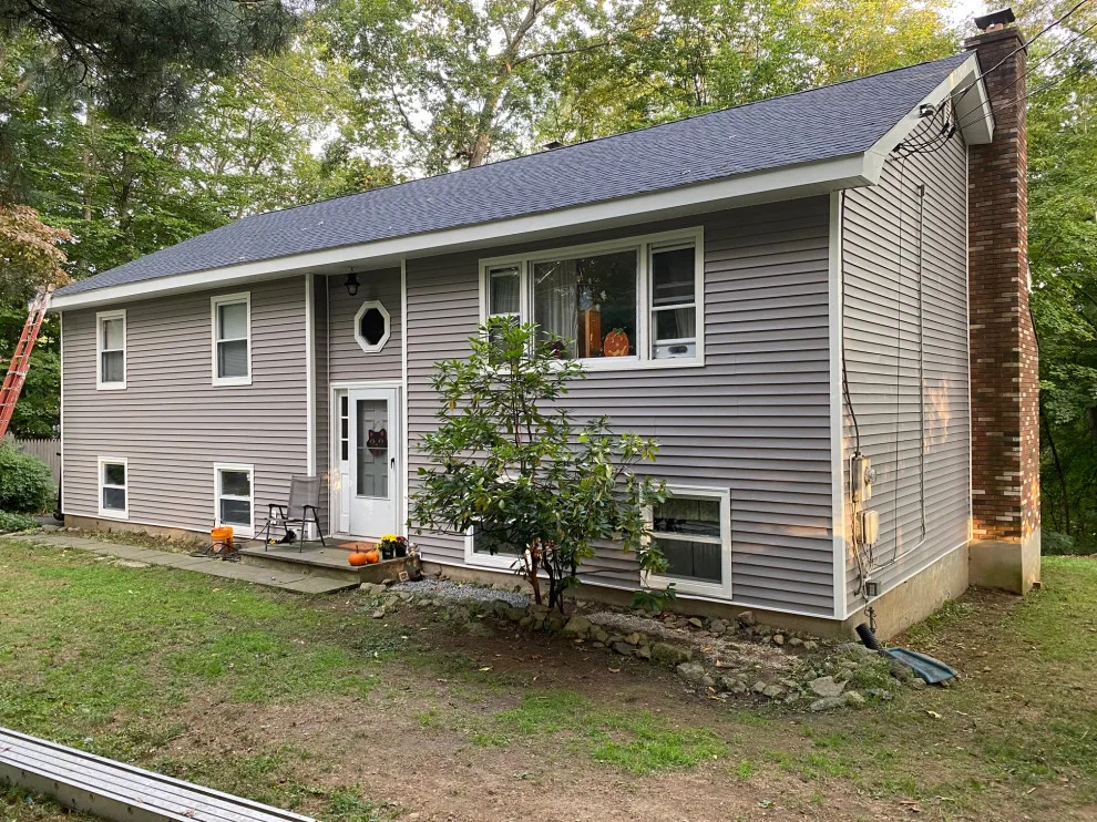 A1 Roofing And Siding - Photo 4