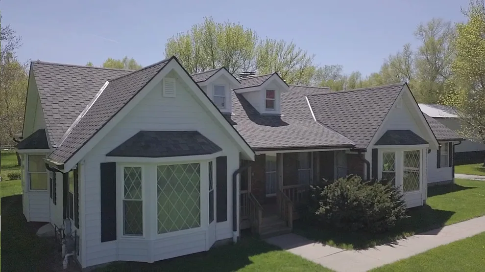 Hometown Roofing - Photo 12