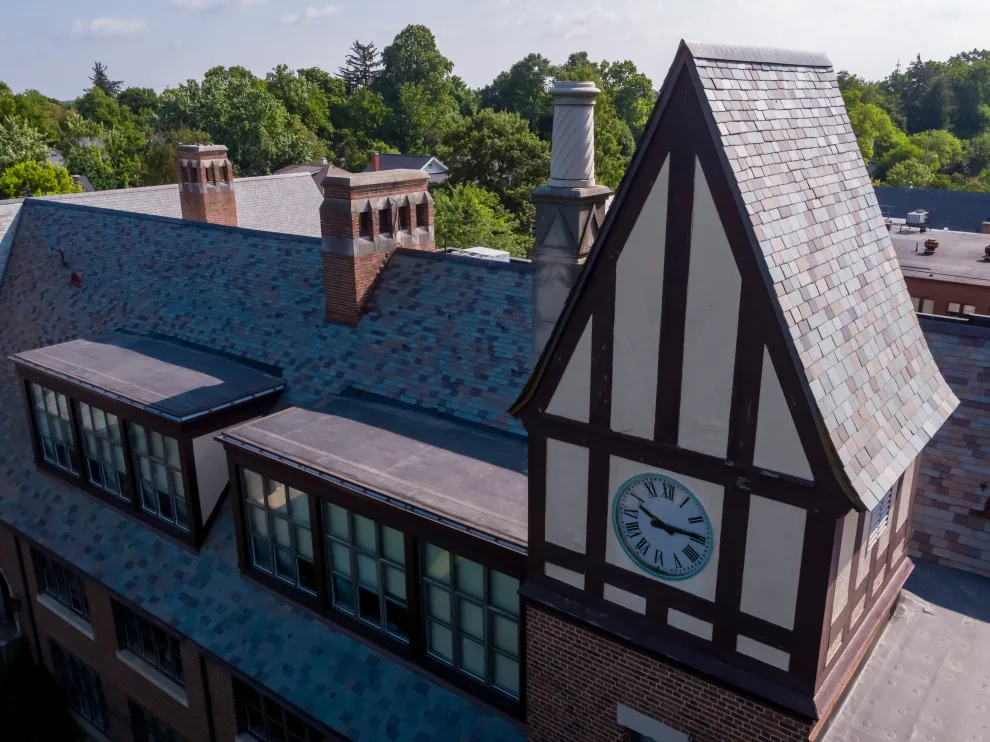 Oakwood Secondary School by Enterprise Roofing & Sheet Metal Co. - Photo 3
