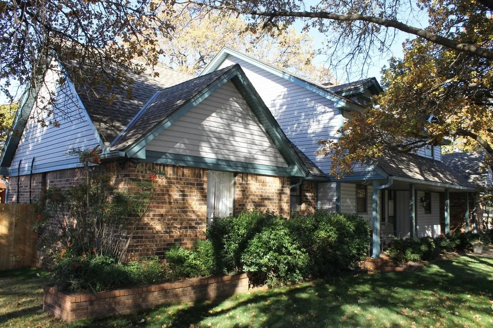 Eisel Roofing & Construction - Photo 10