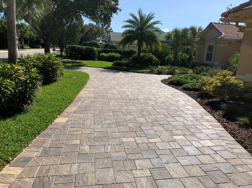 Jacks Exteriors - Photo 9