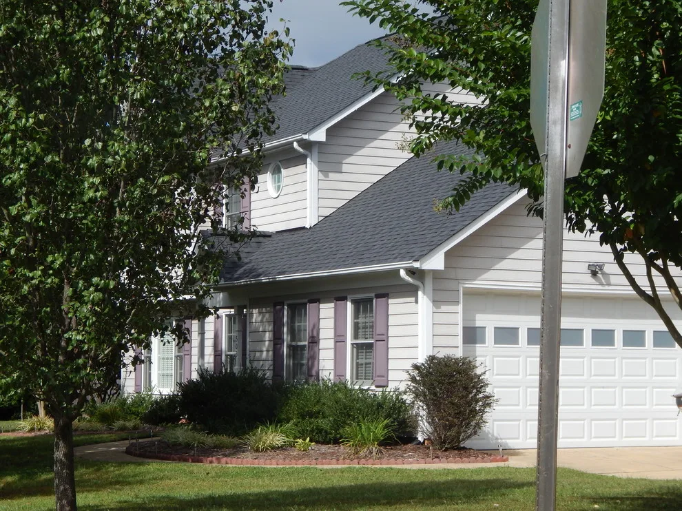 Artisan Quality Roofing - Photo 10