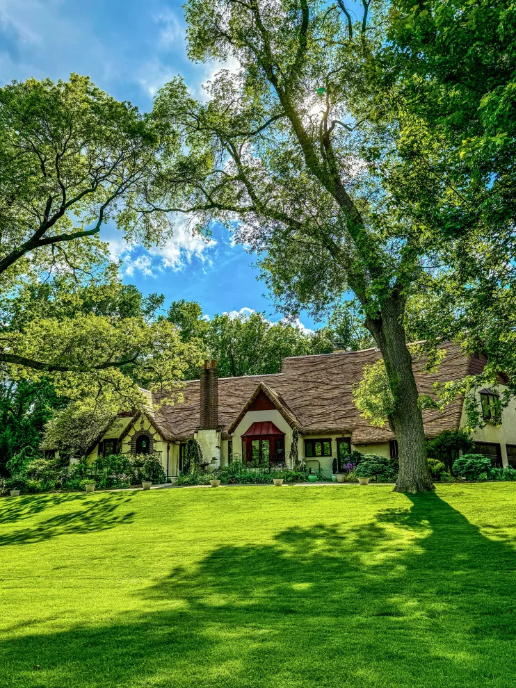 Minnesota Private Home by Huber & Associates - Photo 9