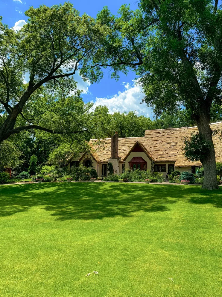 Minnesota Private Home by Huber & Associates - Photo 5