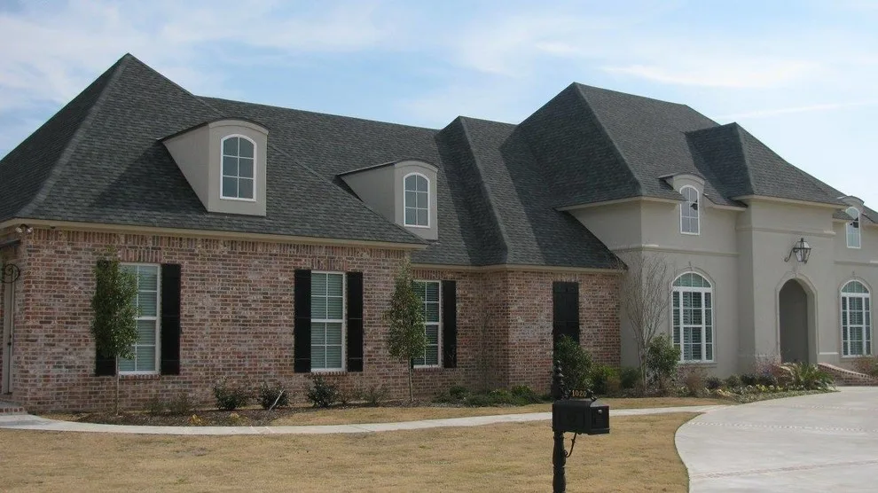 Hewitt Roofing - Photo 3