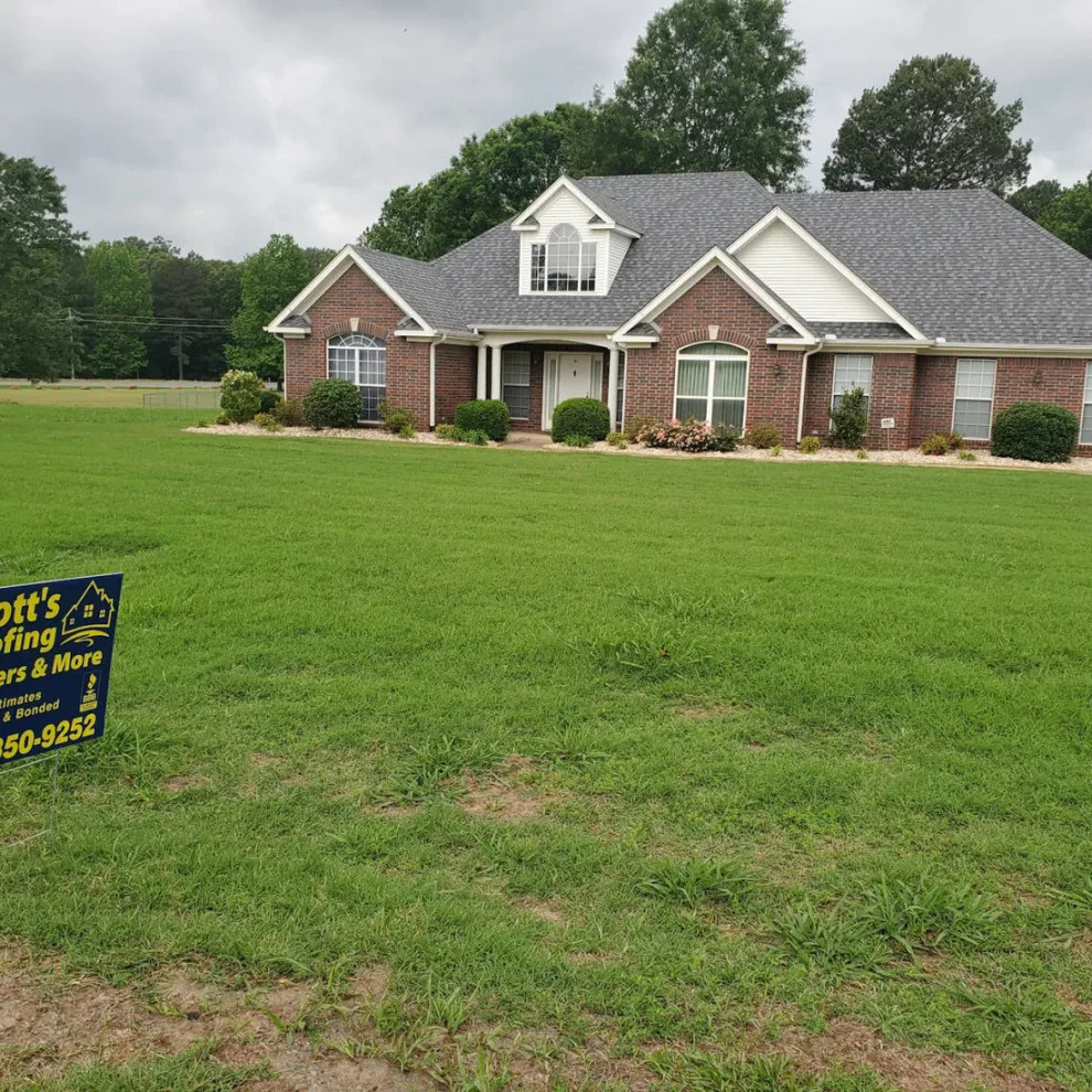 Scott's Roofing Gutters And More - Photo 9