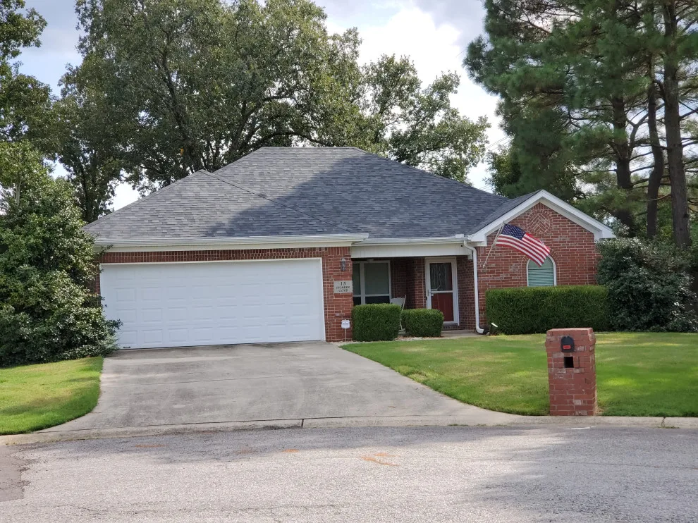 Scott's Roofing Gutters And More - Photo 4