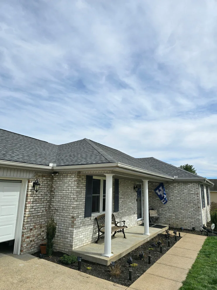 Thoroughbred Roofing - Photo 7
