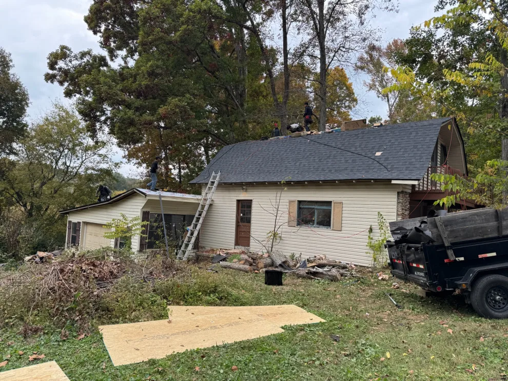 Roof Renovation by Southeast Roofing And Exteriors LLC - Photo 3