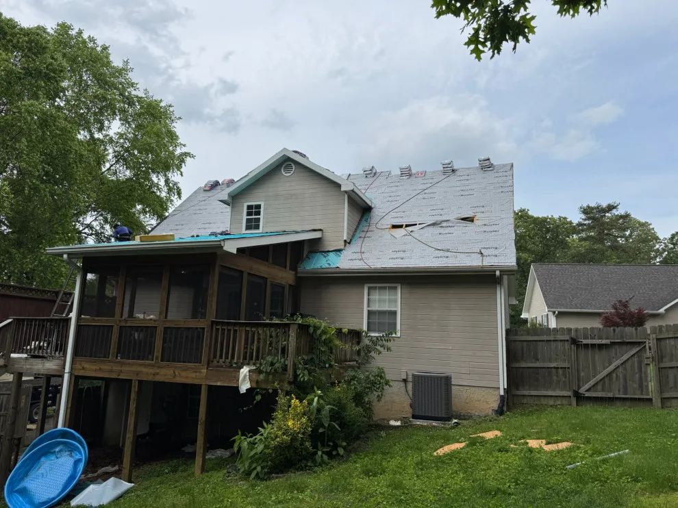 Roof Renovation by Southeast Roofing And Exteriors LLC - Photo 25