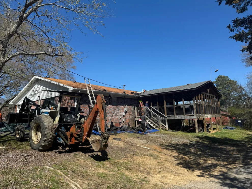 Roof Renovation by Southeast Roofing And Exteriors LLC - Photo 30