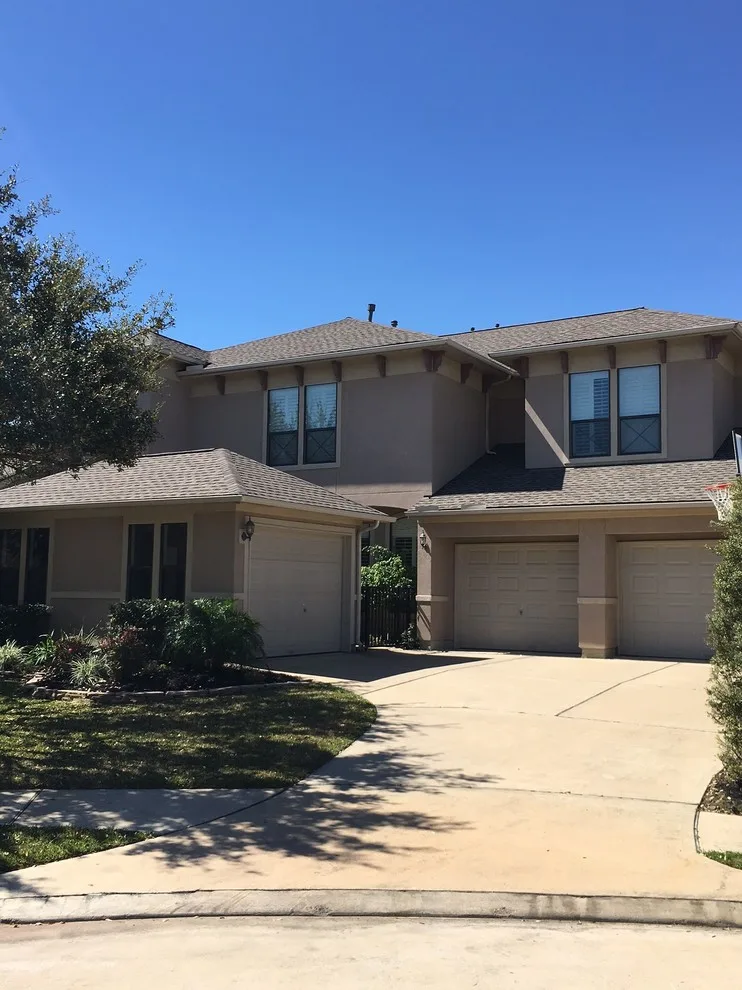 Houston Roofing & Construction - Photo 4
