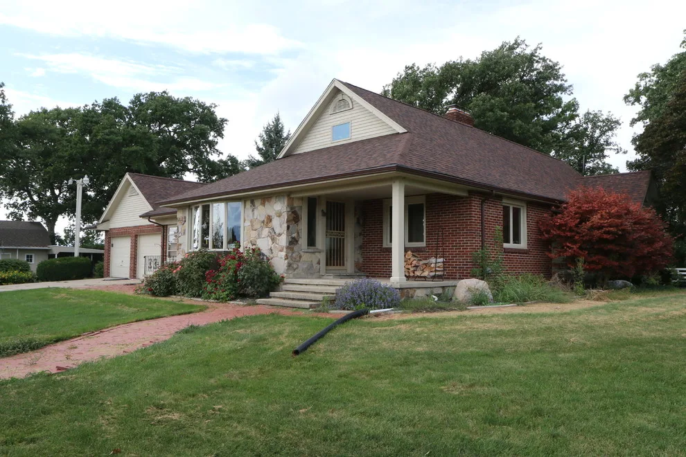 Roof Renovation Initiatives by 4 Guys And A Roof - Photo 9