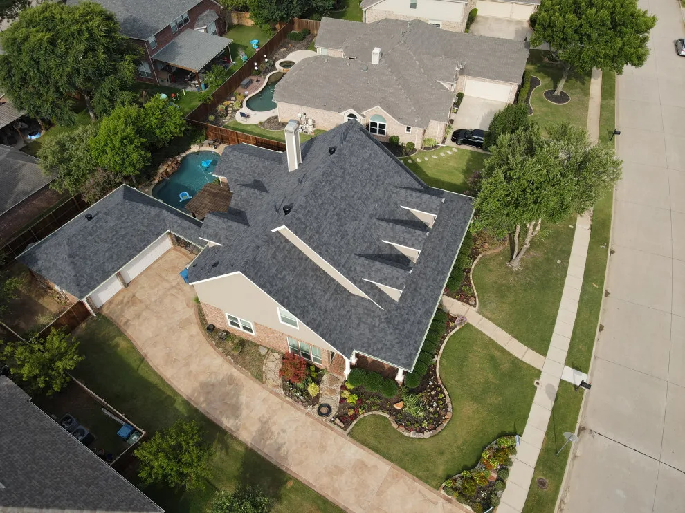 Roger The Roofer - Photo 13