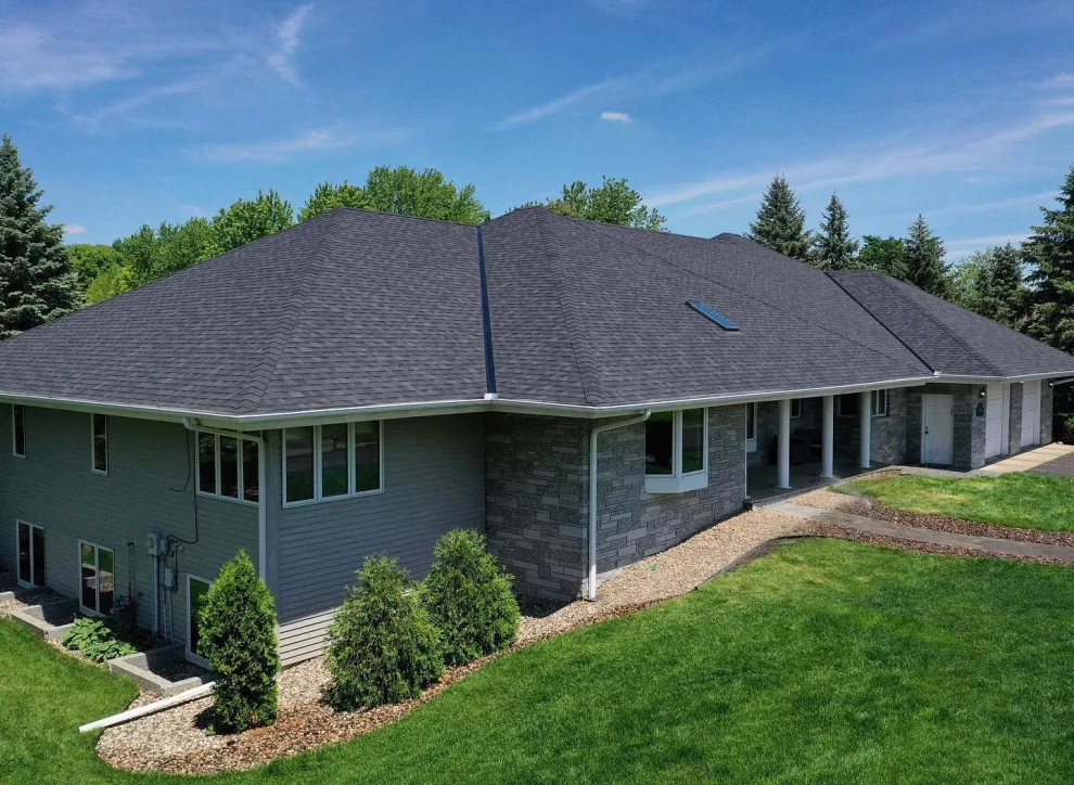 Roofing and Outdoor Projects by CoMitted 365 Roofing & Exteriors - Photo 18