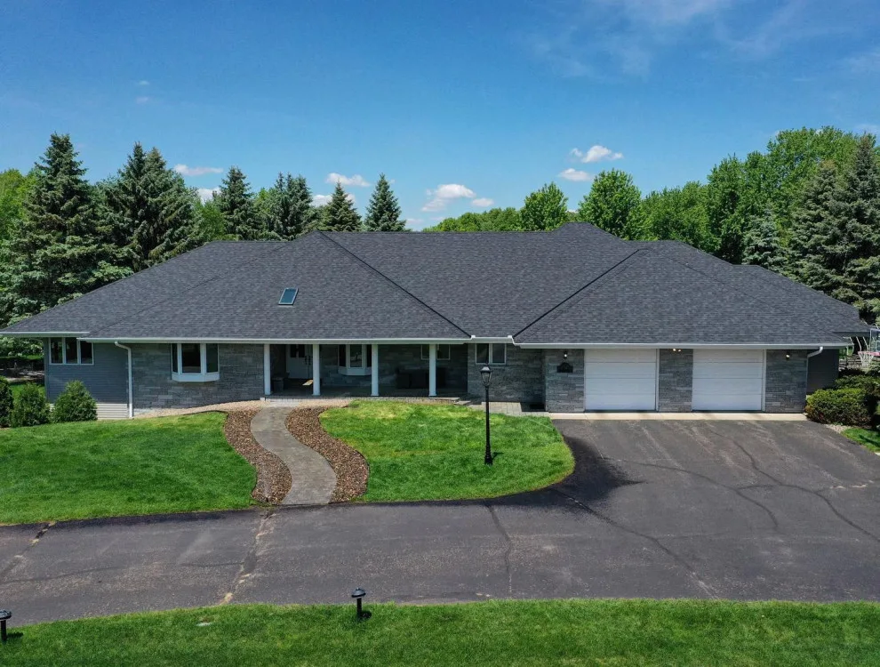CoMitted 365 Roofing & Exteriors - Photo 2