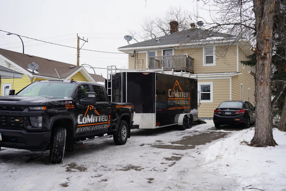 Roofing and Outdoor Projects by CoMitted 365 Roofing & Exteriors - Photo 13
