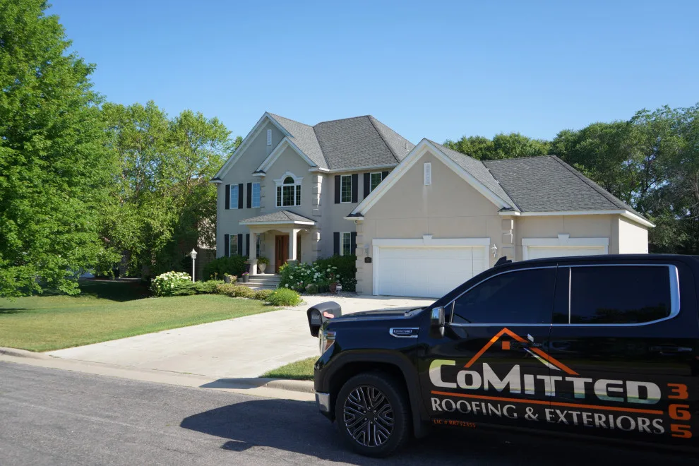 Roofing and Outdoor Projects by CoMitted 365 Roofing & Exteriors - Photo 8