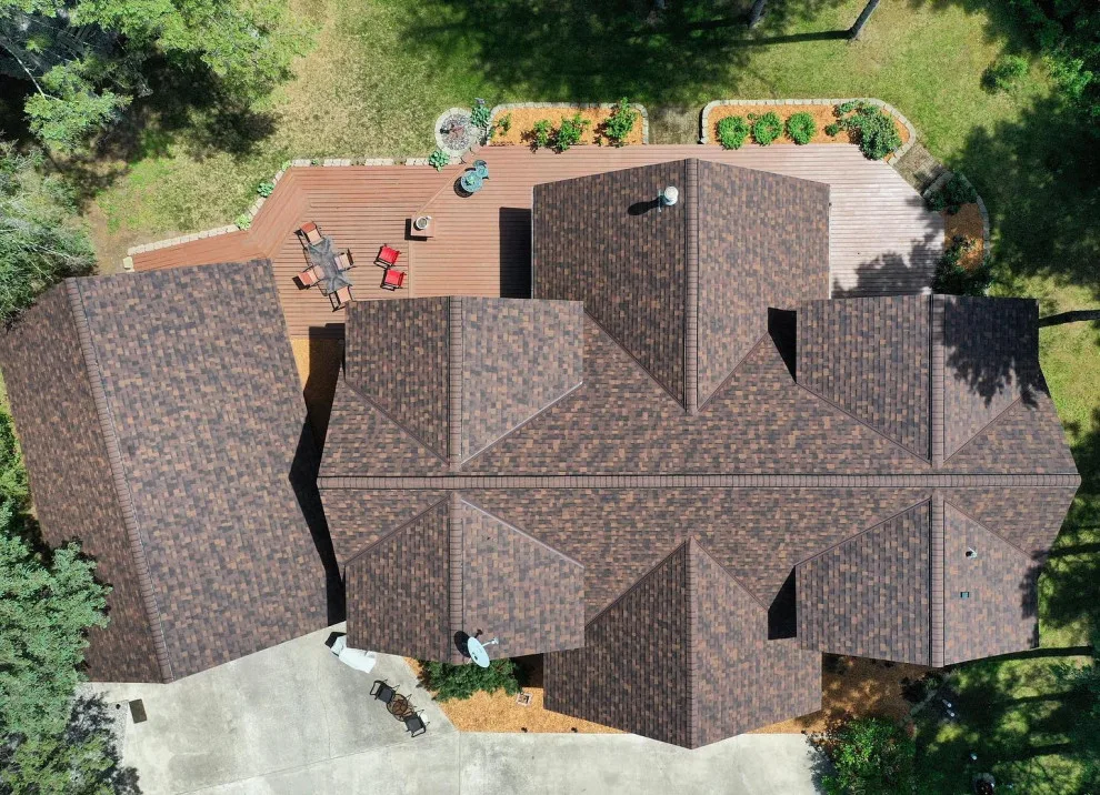 CoMitted 365 Roofing & Exteriors - Photo 9