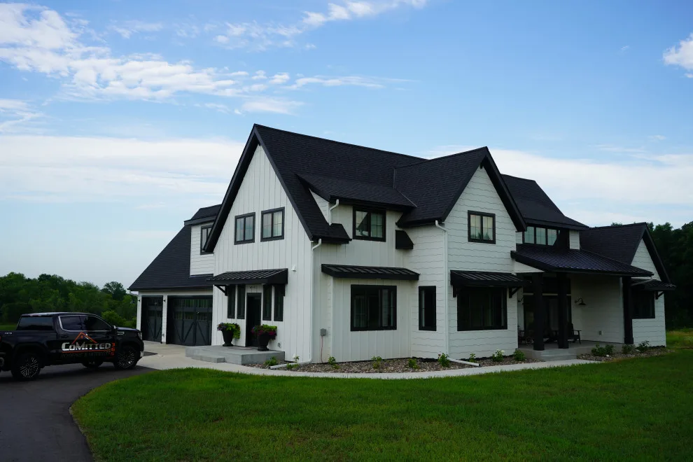 Roofing and Outdoor Projects by CoMitted 365 Roofing & Exteriors - Photo 16