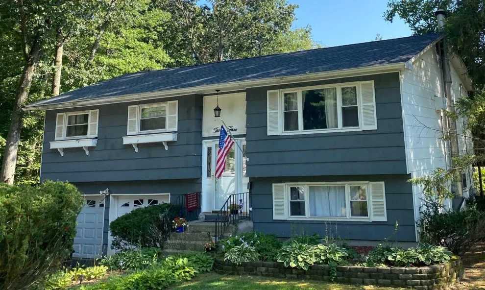 A1 Roofing And Siding - Photo 13