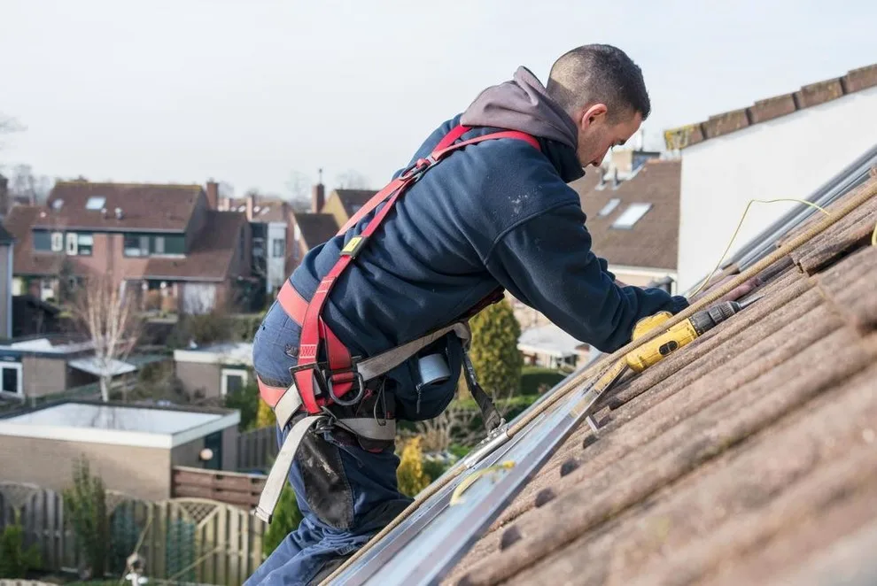 Universal City Roofing Specialists by 12 Roofing - Photo 2