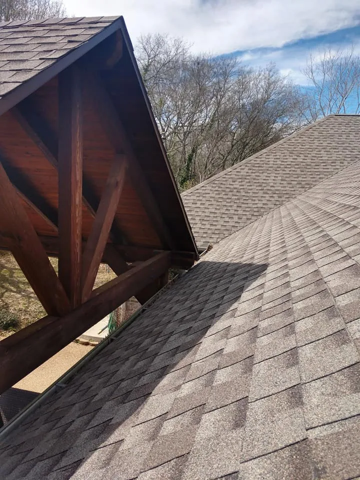 Elite Roofing And Renovations - Photo 3