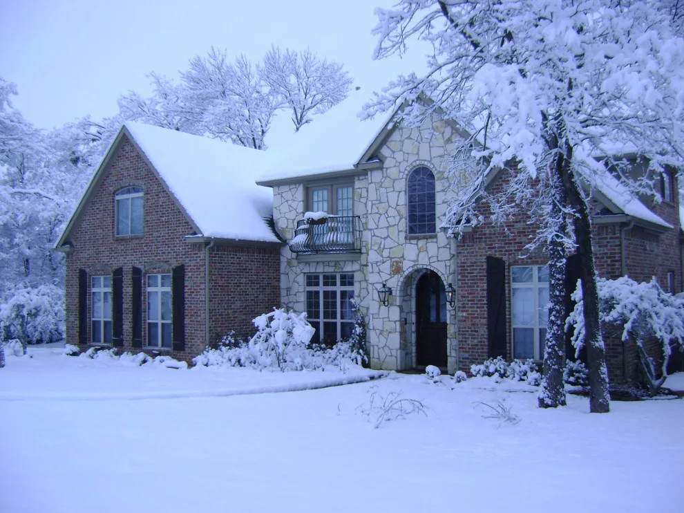 Hollon Roofing - Photo 10