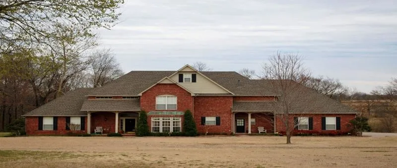Best Quality Roofing & Construction - Photo 14