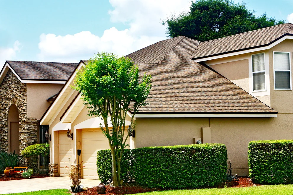 Universal Roof & Contracting - Photo 10