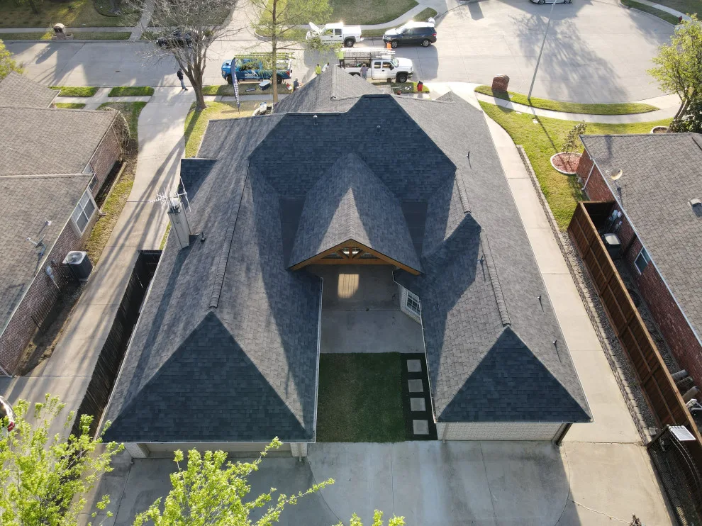 Roger The Roofer - Photo 12