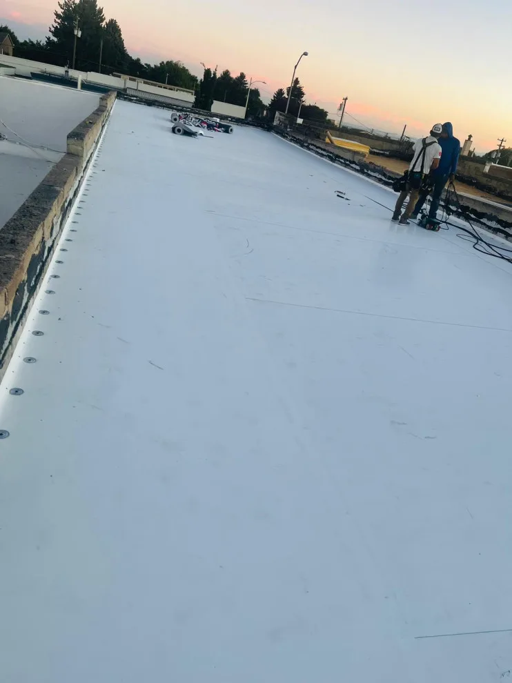 Speeding Roofing LLC - Photo 2