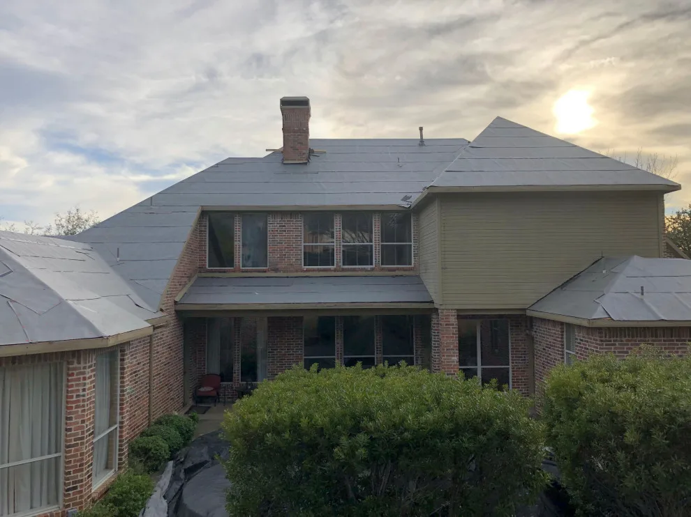 Peak Roofing & Construction - Photo 4